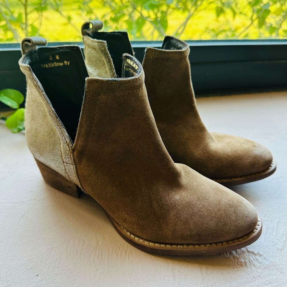 Diba True Stop By Bootie Camel Beige Gold Leather Suede Size 6M